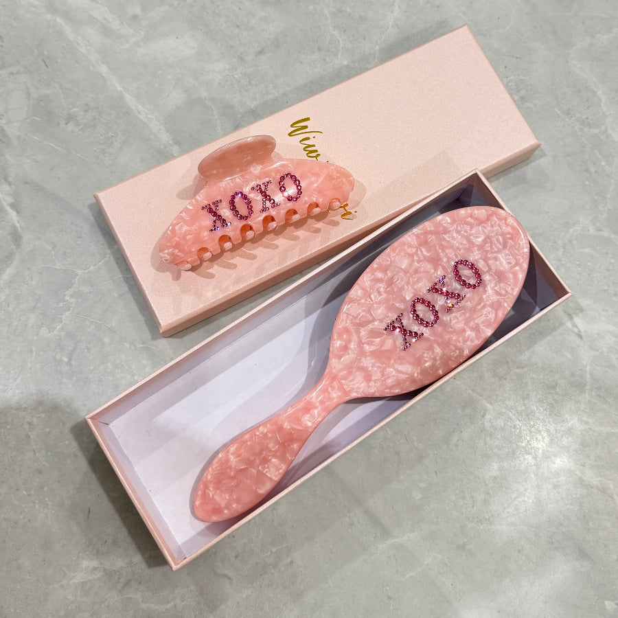 WiwiKiwi XOXO Hair Brush