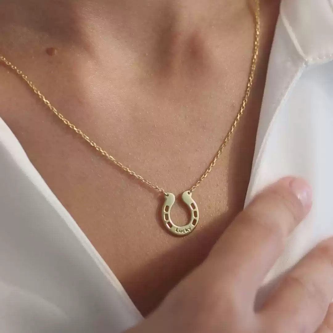Customized Letter Name Horseshoe Necklace