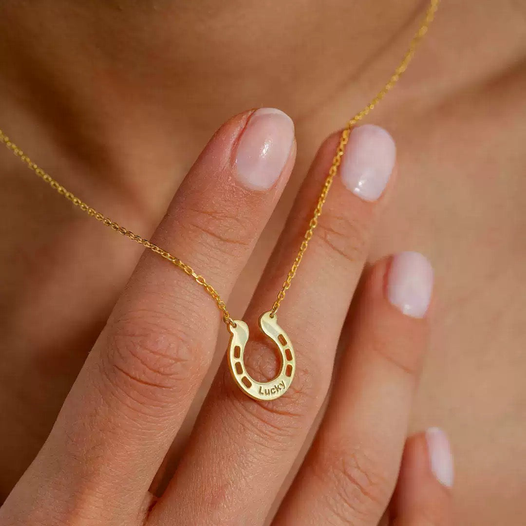 Customized Letter Name Horseshoe Necklace