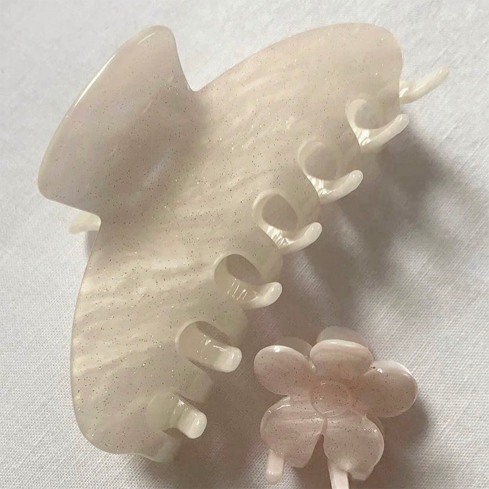 The Customized Name Hair Claw In Starry white