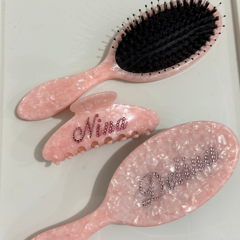 The Customized Name Hair Claw In Shell Pink