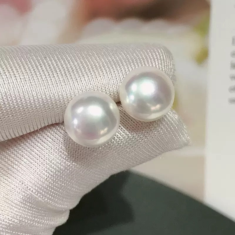 Moonlit Kiss Pearl Earrings