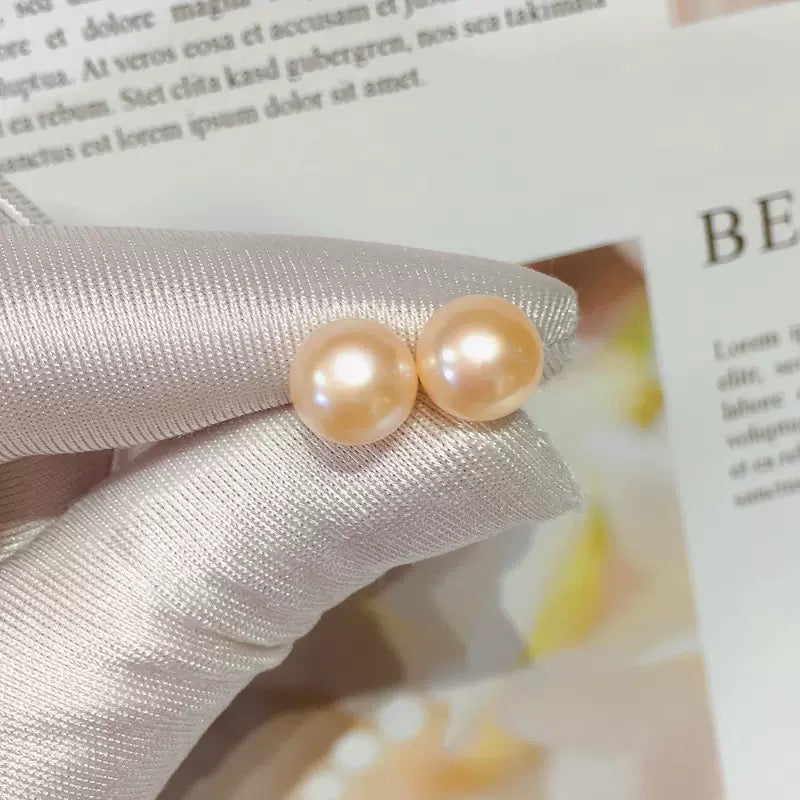 Moonlit Kiss Pearl Earrings