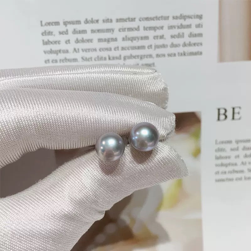 Moonlit Kiss Pearl Earrings