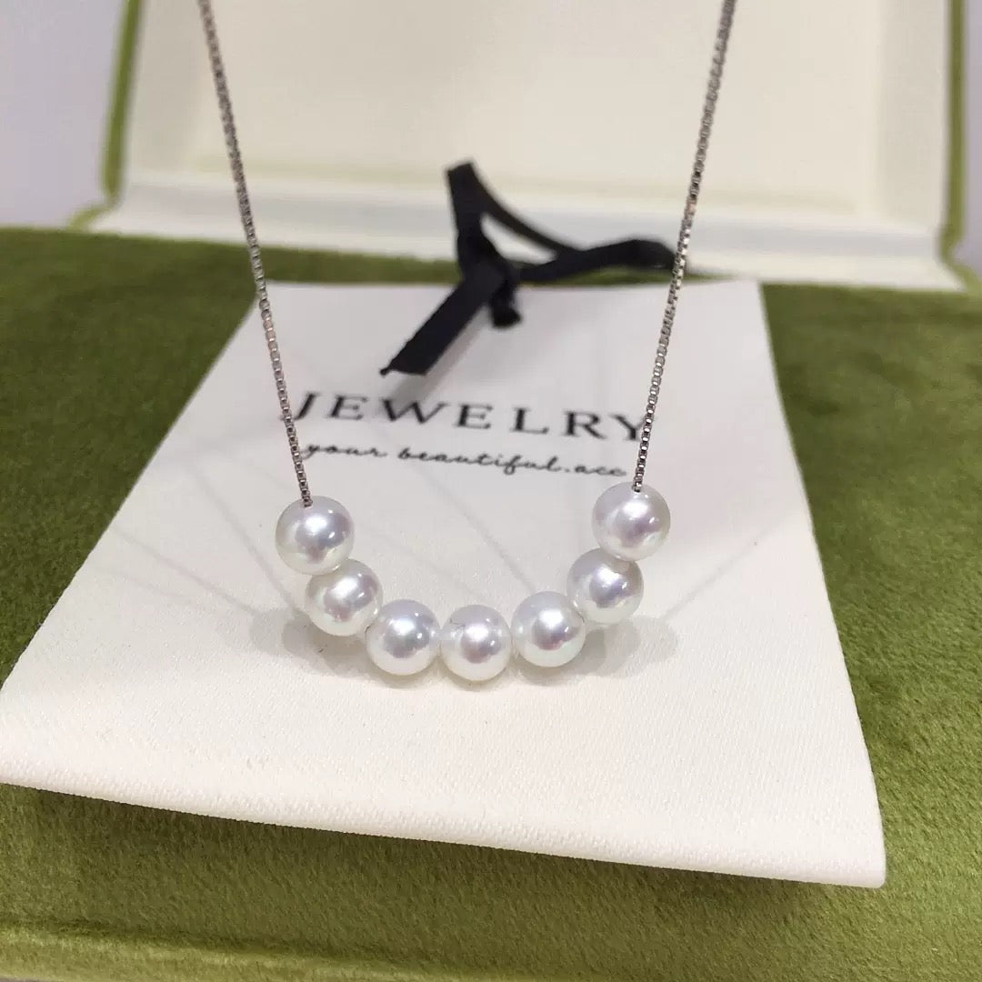Smiling Pearl Necklace