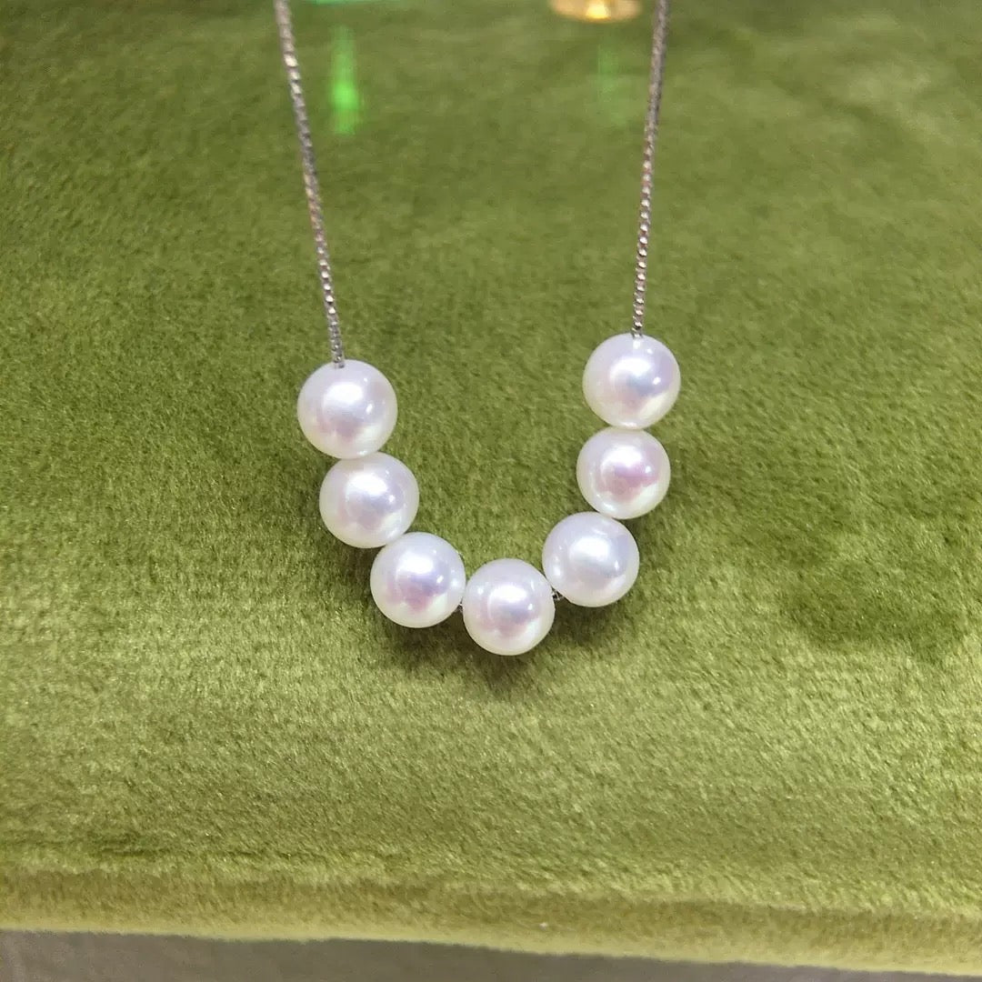 Smiling Pearl Necklace