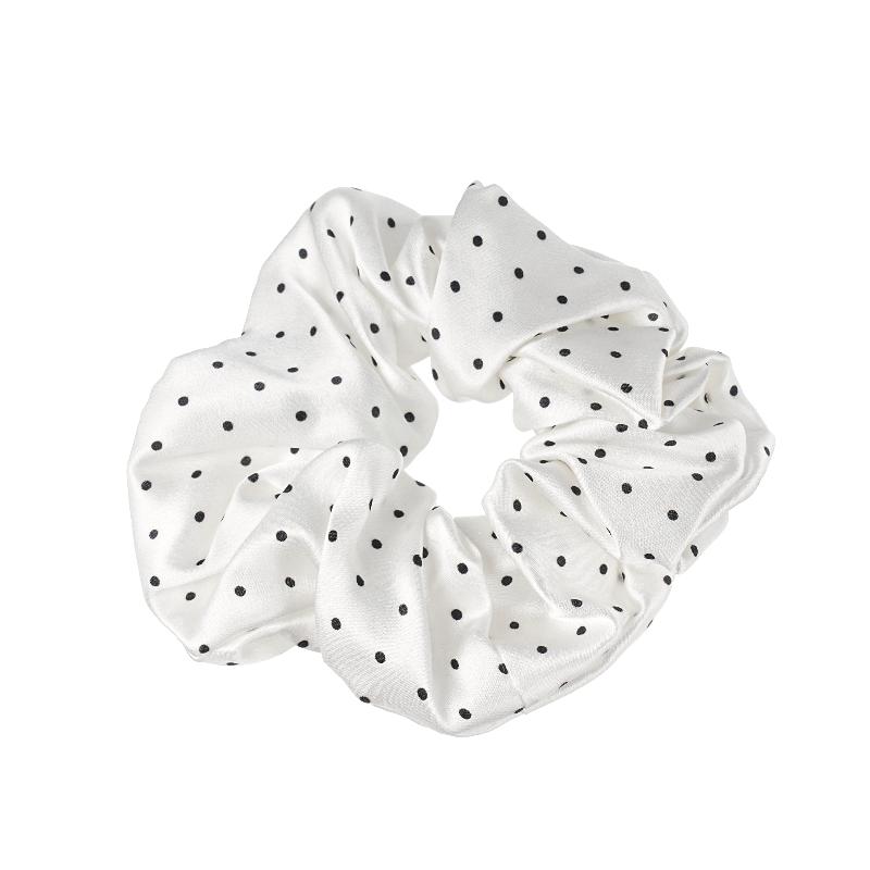 WiwiKiwi Silk Scrunchie